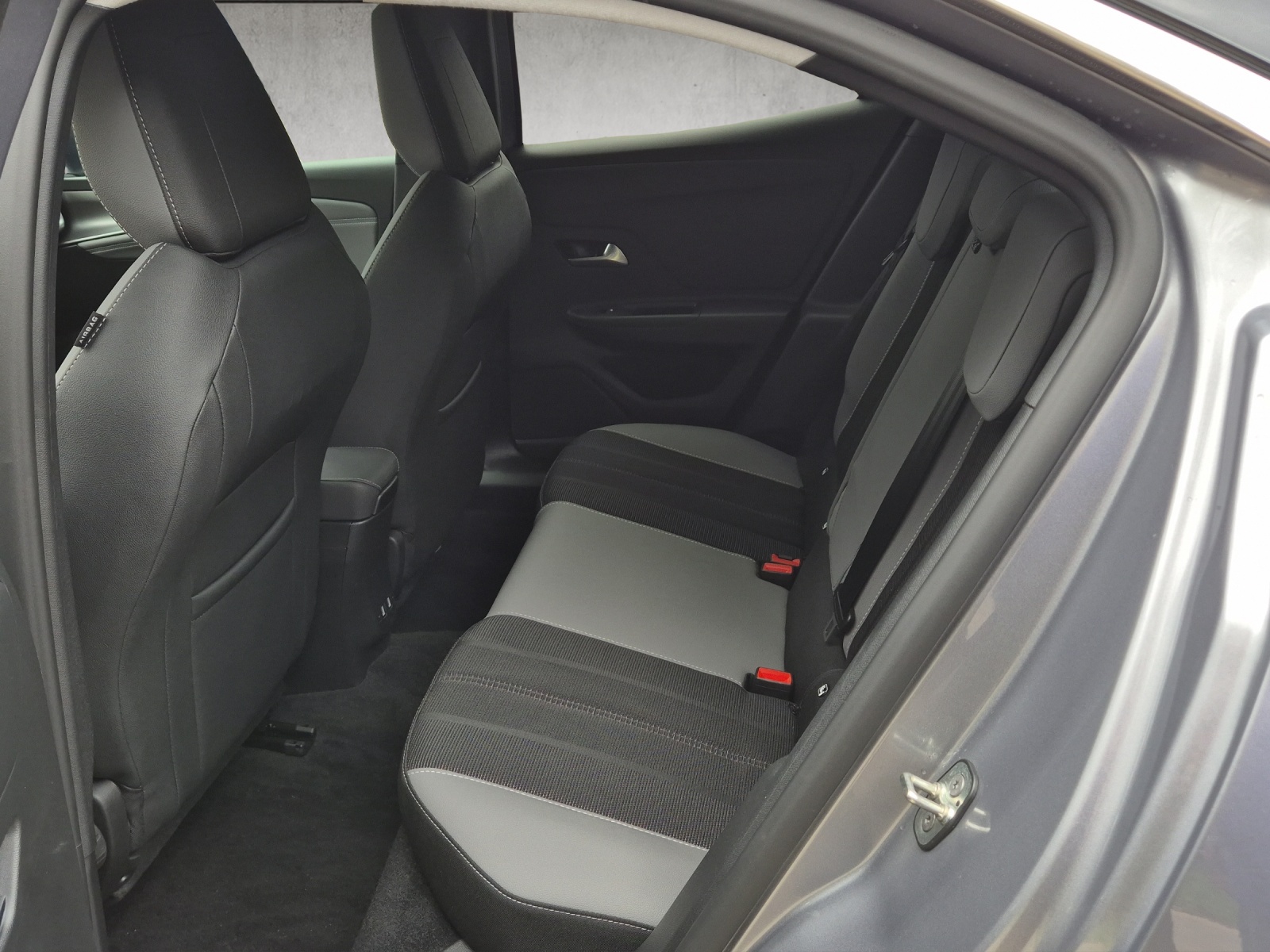 OPEL Mokka e Elegance*SOH 100%*-image-17