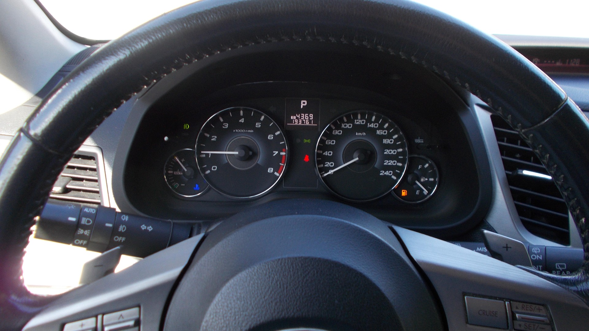 SUBARU Legacy 2.0i Swiss AWD Lineartronic-image-8