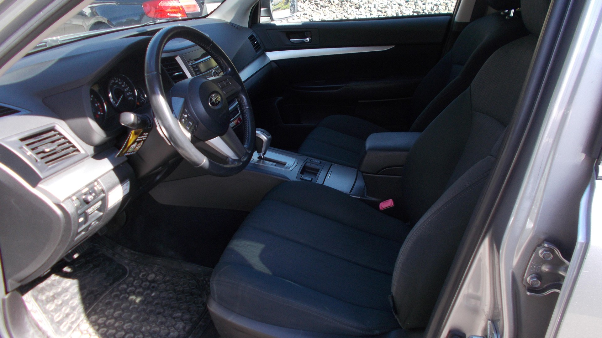 SUBARU Legacy 2.0i Swiss AWD Lineartronic-image-4