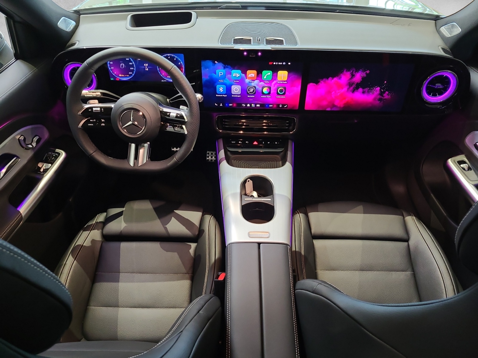 MERCEDES-BENZ GLB 220 4matic-showroom-element-3