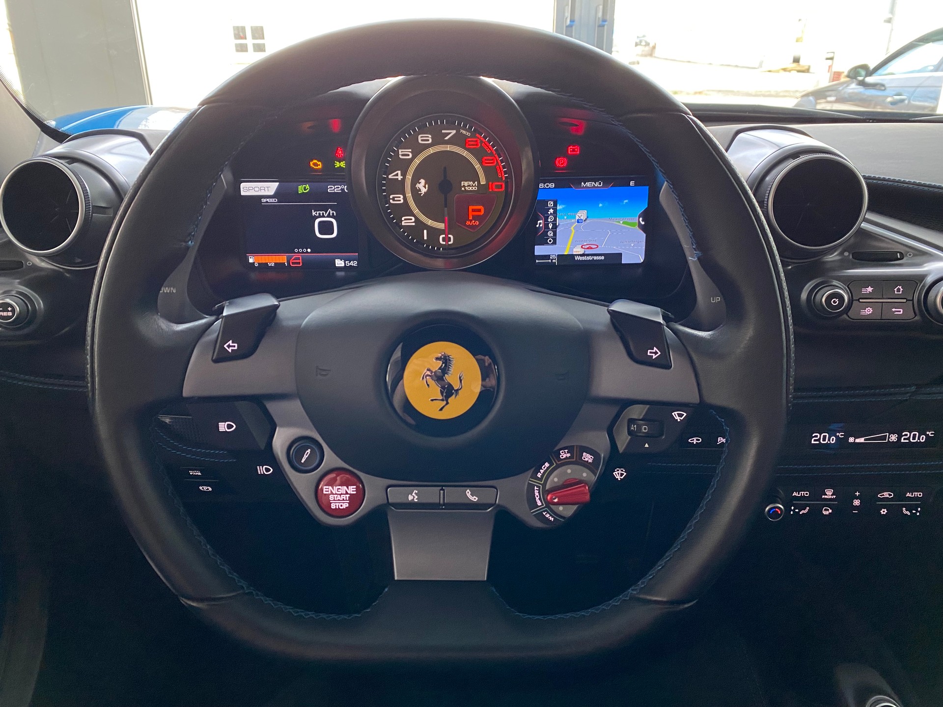 FERRARI F8 Tributo-image-12
