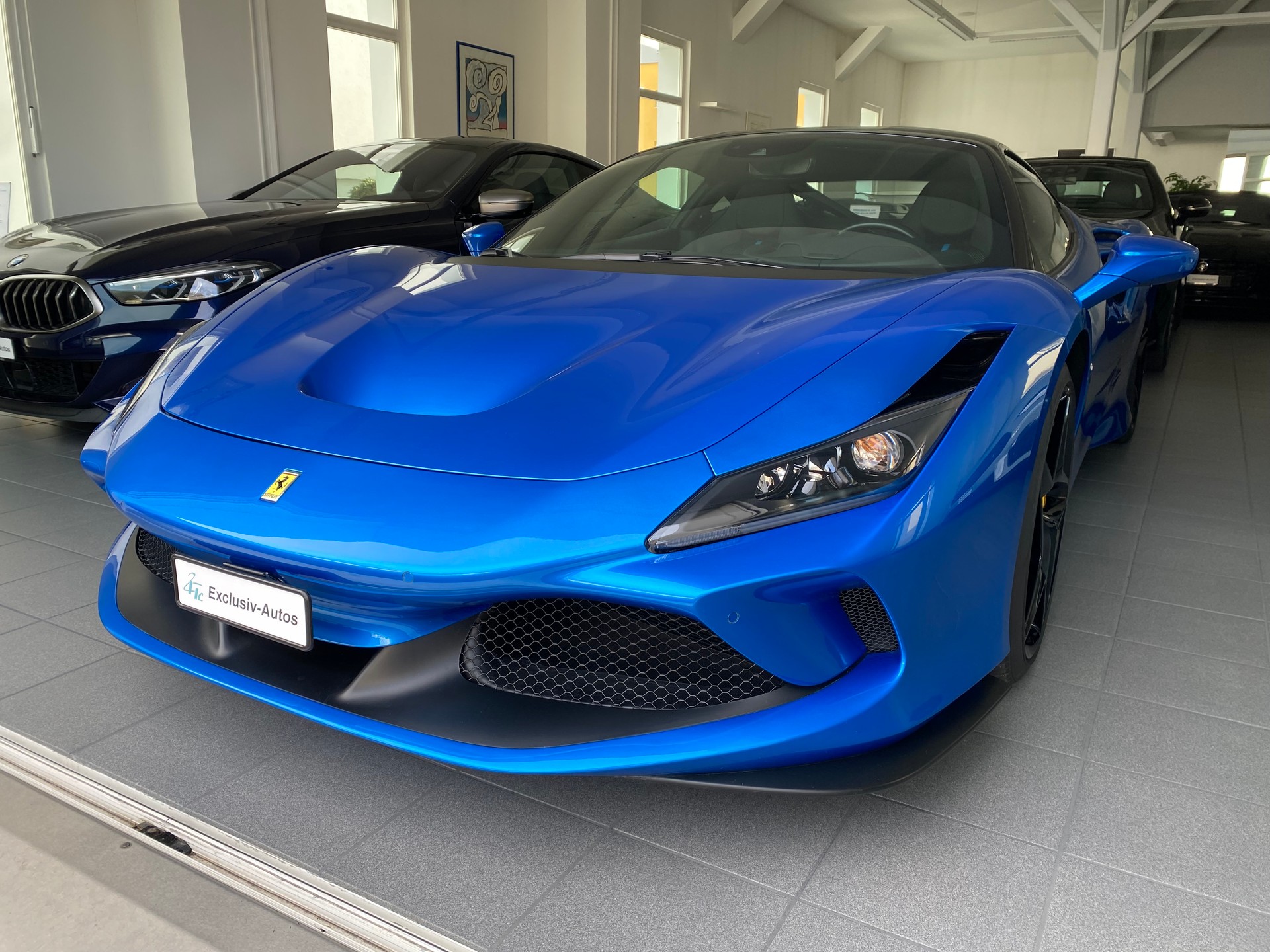 FERRARI F8 Tributo-image-2