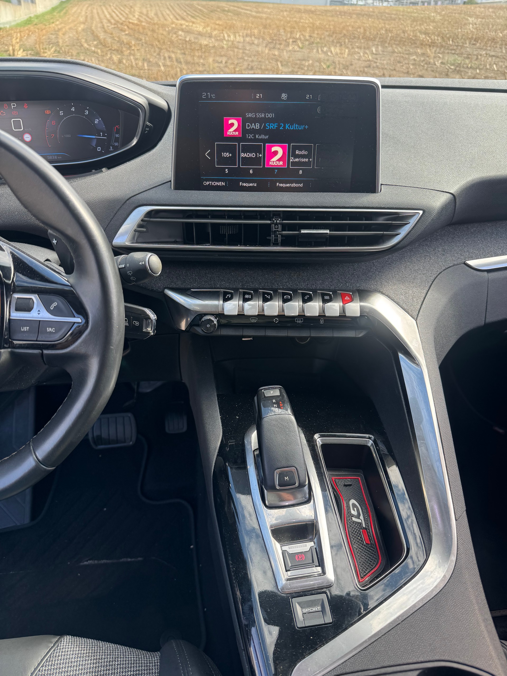PEUGEOT 3008 1.6 THP GT Line EAT-image-12