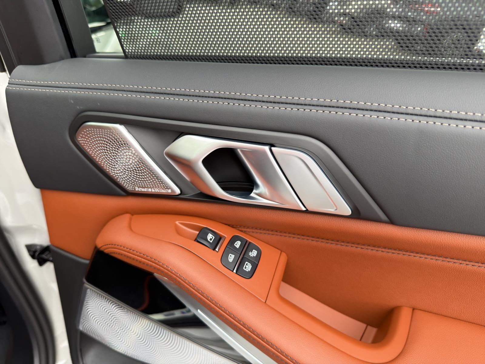 BMW X7 M60i xDrive M Sport Pro-image-22