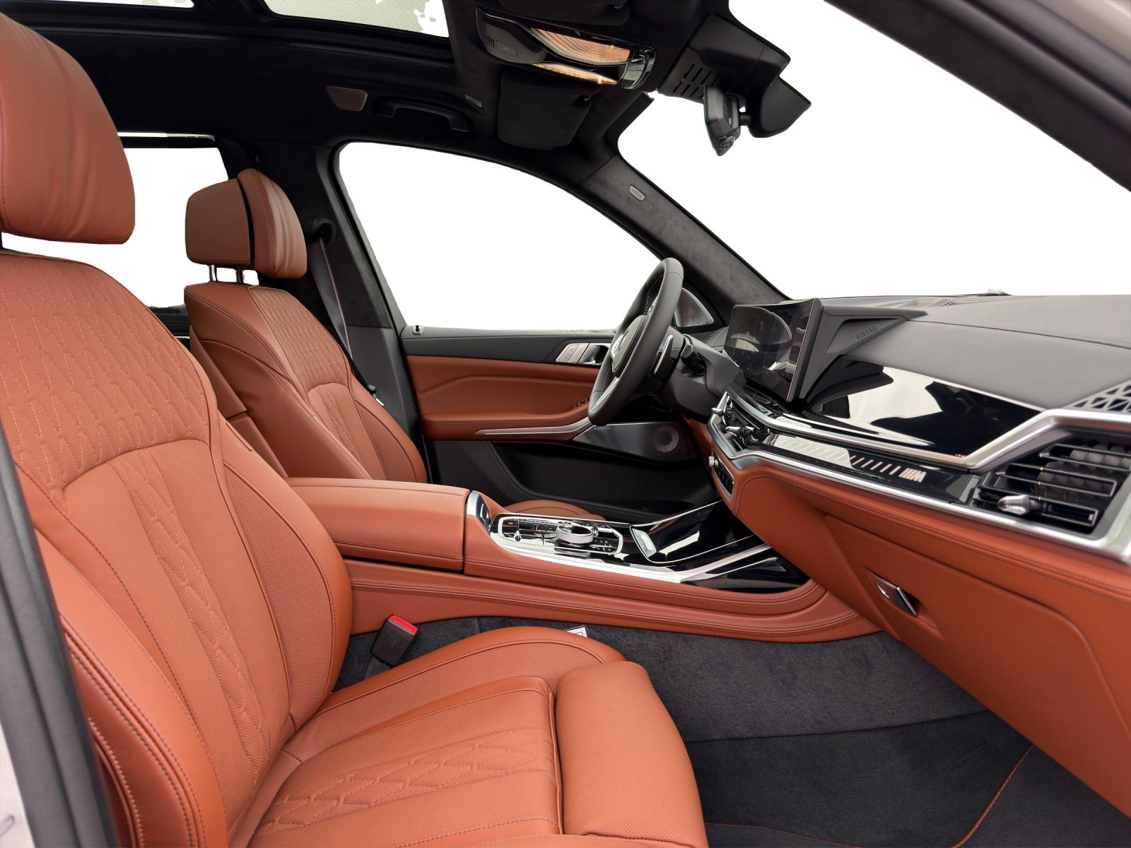 BMW X7 M60i xDrive M Sport Pro-image-16