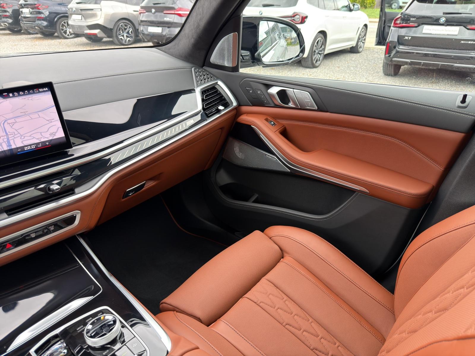 BMW X7 M60i xDrive M Sport Pro-image-15