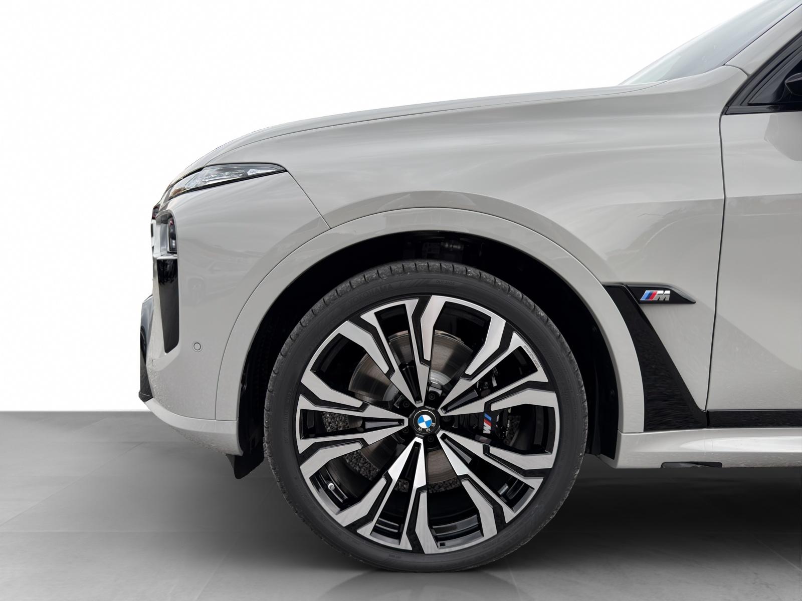 BMW X7 M60i xDrive M Sport Pro-image-23