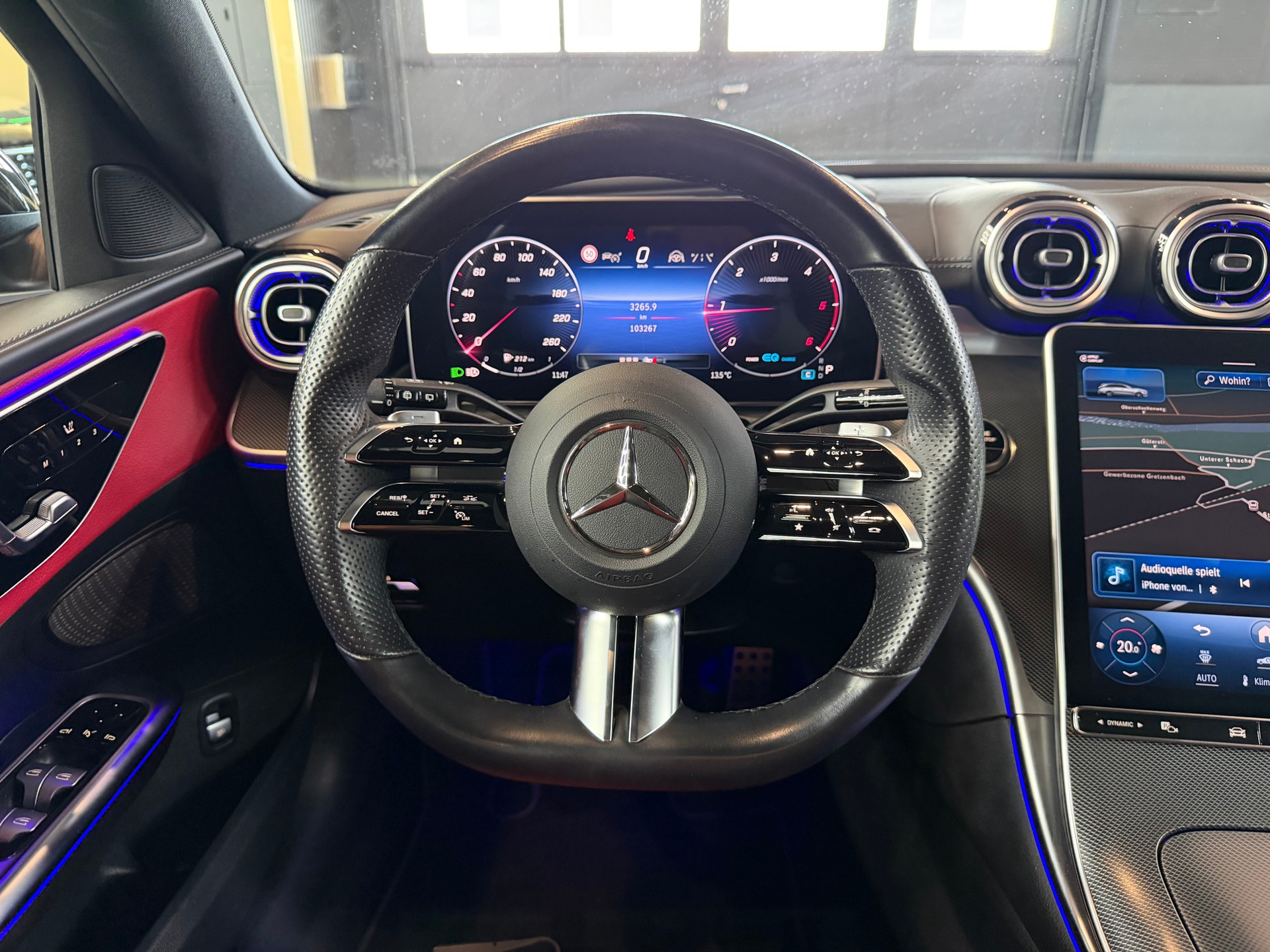 MERCEDES-BENZ C 220 d T 4Matic AMG Line-image-13