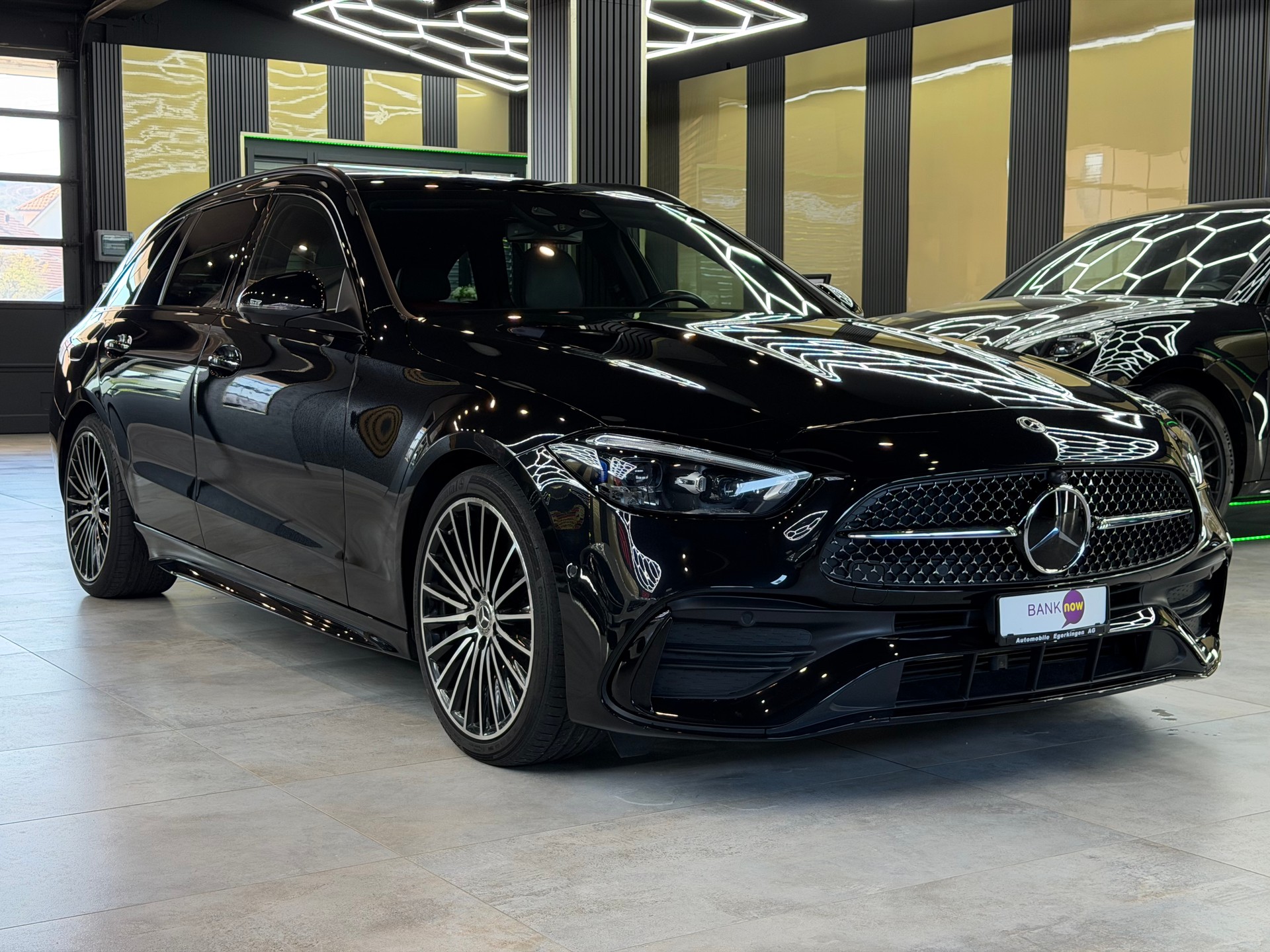 MERCEDES-BENZ C 220 d T 4Matic AMG Line-image-2