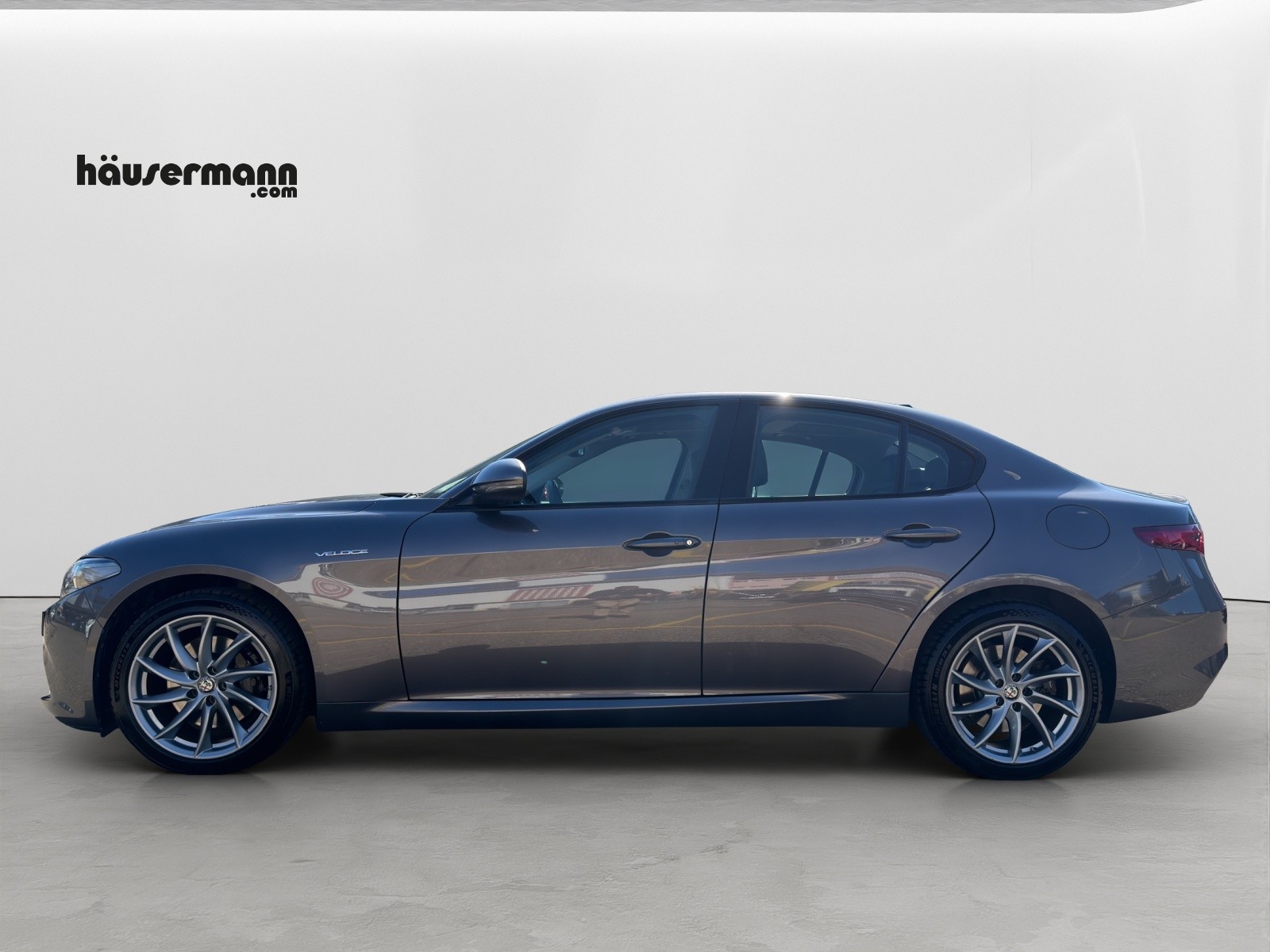 ALFA ROMEO Giulia 2.0 Q4 Veloce-image-2