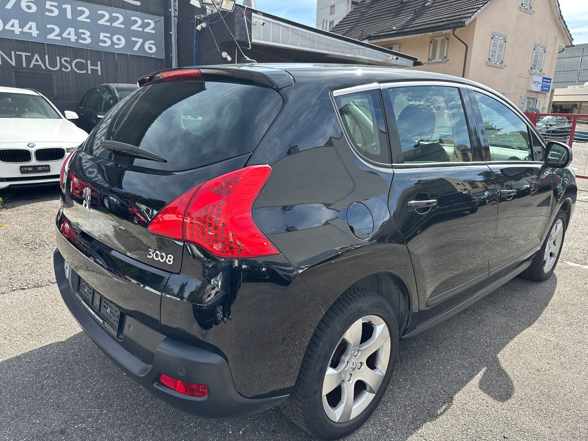 PEUGEOT 3008 1.6 16V T Platinum-image-6