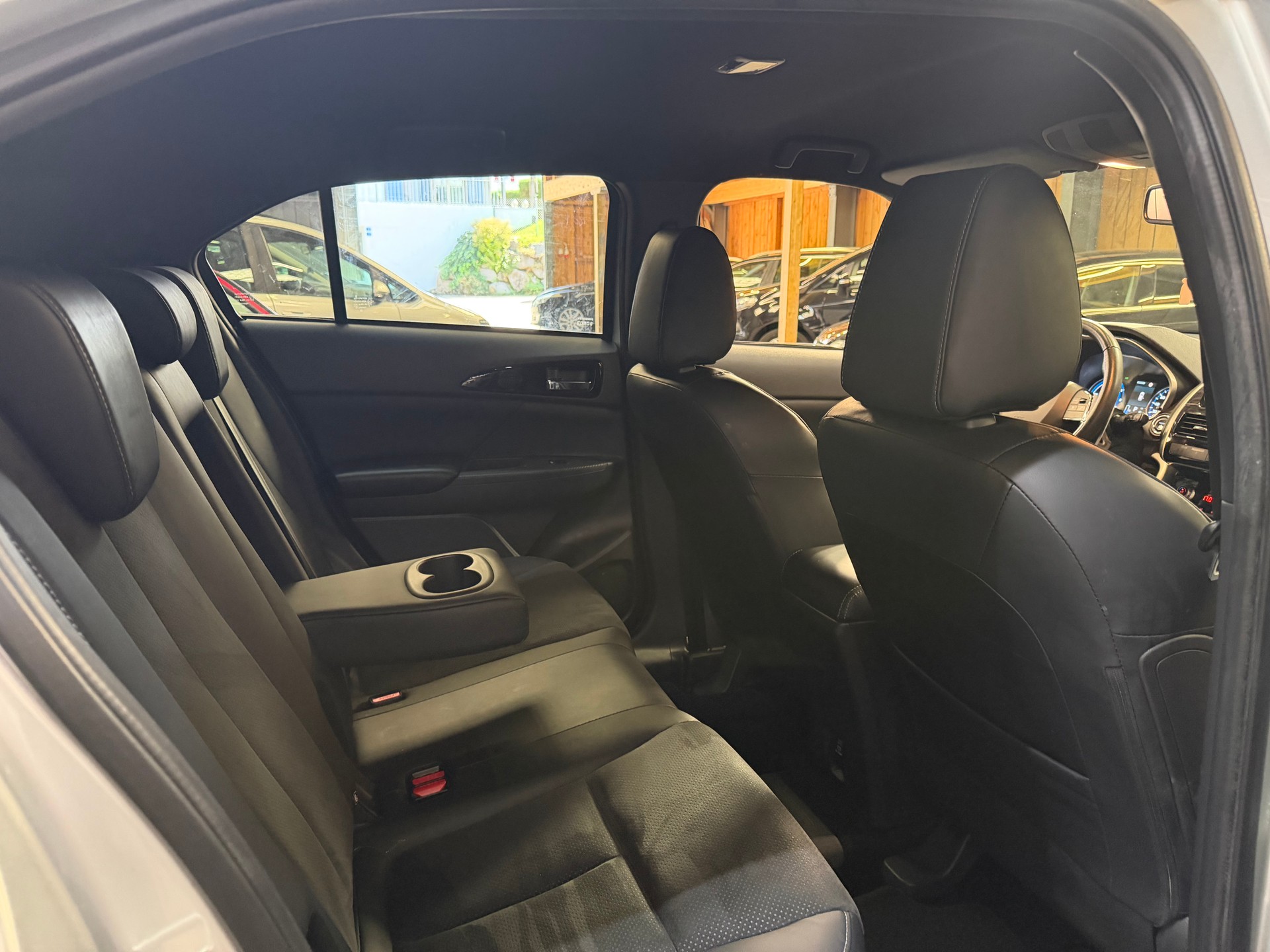 MITSUBISHI Eclipse Cross 2.4 PHEV Intense 4WD-image-10