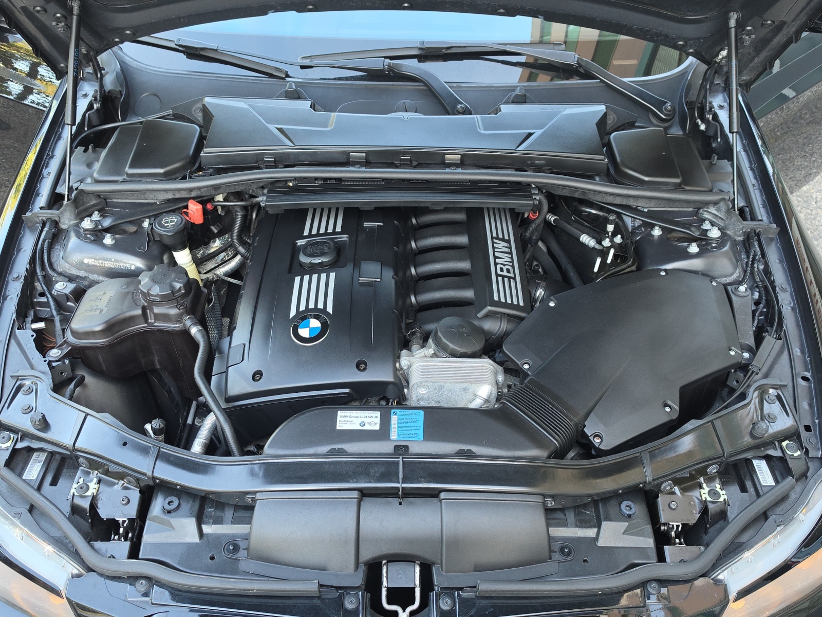 BMW 325i Touring Steptronic-image-20