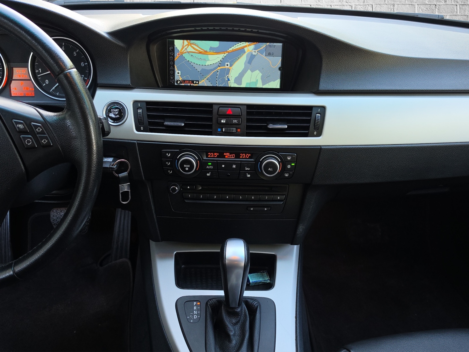 BMW 325i Touring Steptronic-image-14