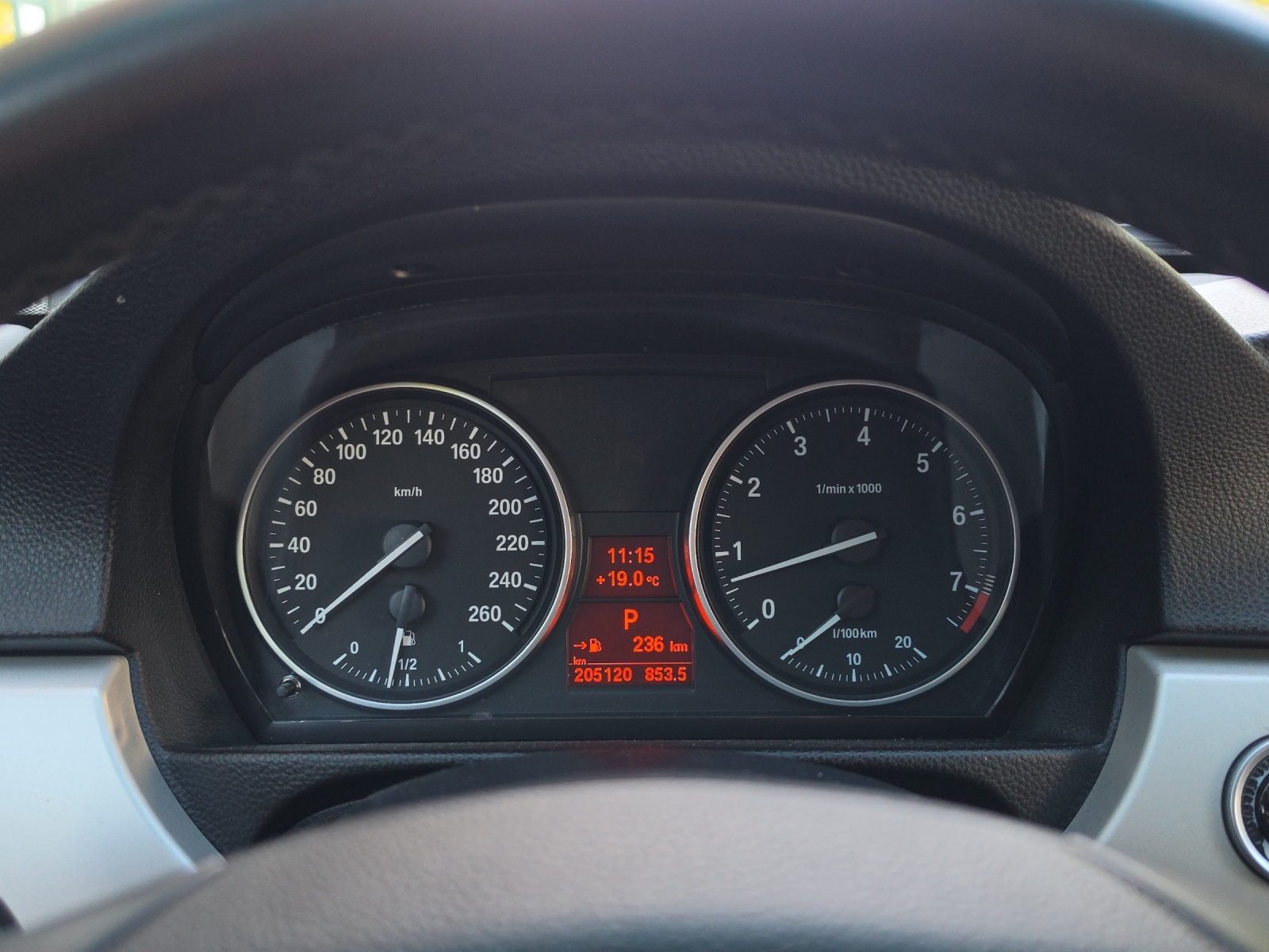 BMW 325i Touring Steptronic-image-10