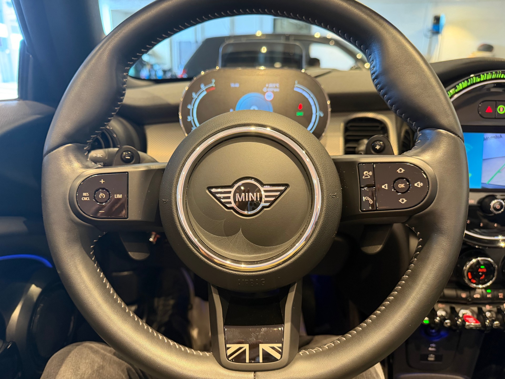 MINI Cabrio F57 2.0i Cooper S SDKG-image-15