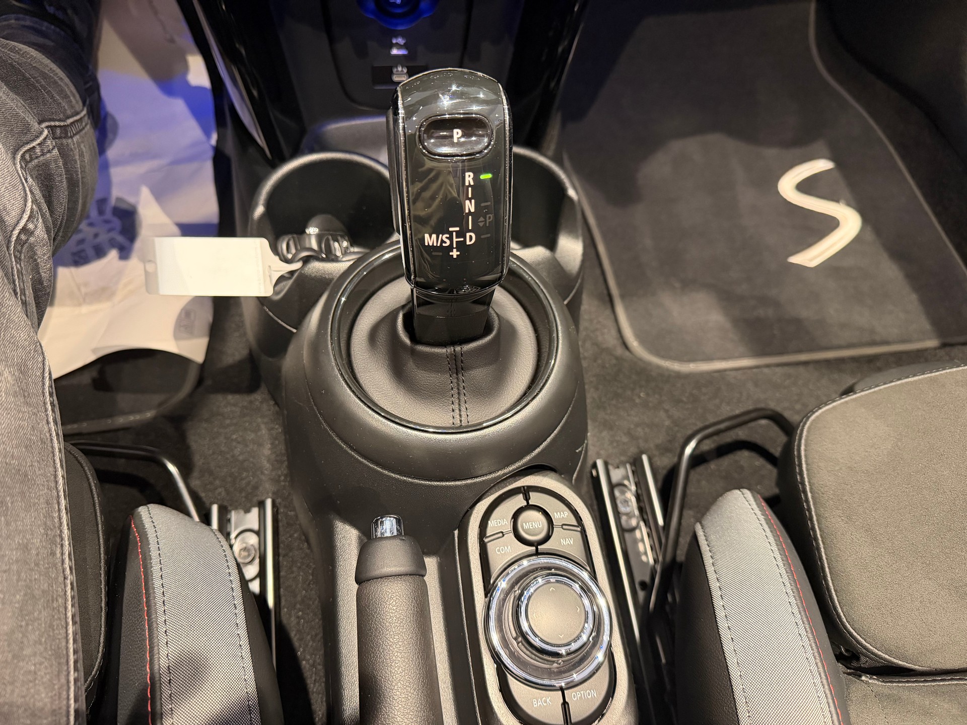 MINI Cabrio F57 2.0i Cooper S SDKG-image-13