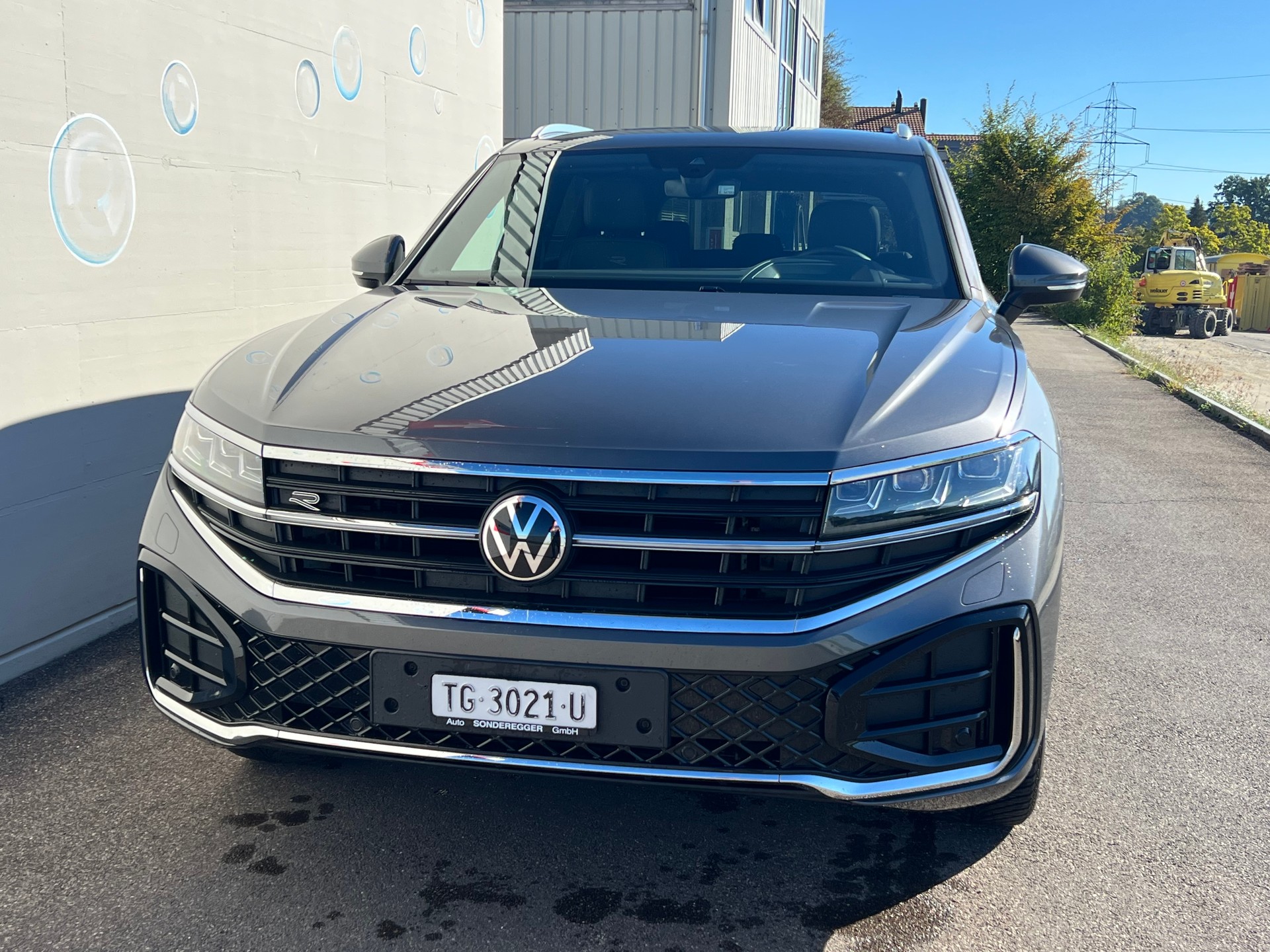 VW Touareg 3.0 TDI R-Line Tiptronic-image-1