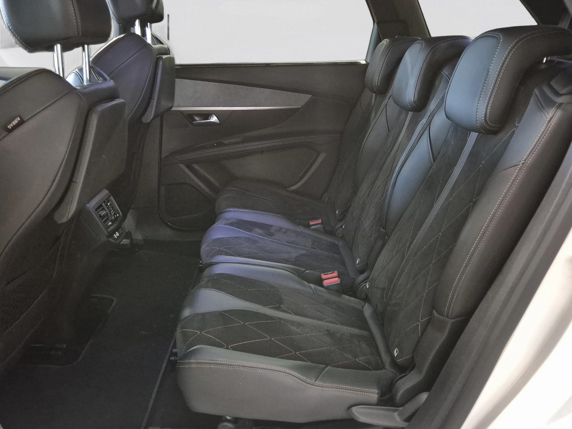 PEUGEOT 5008 2.0 BlueHDi GT EAT 7SEATS/7PLACES-image-12