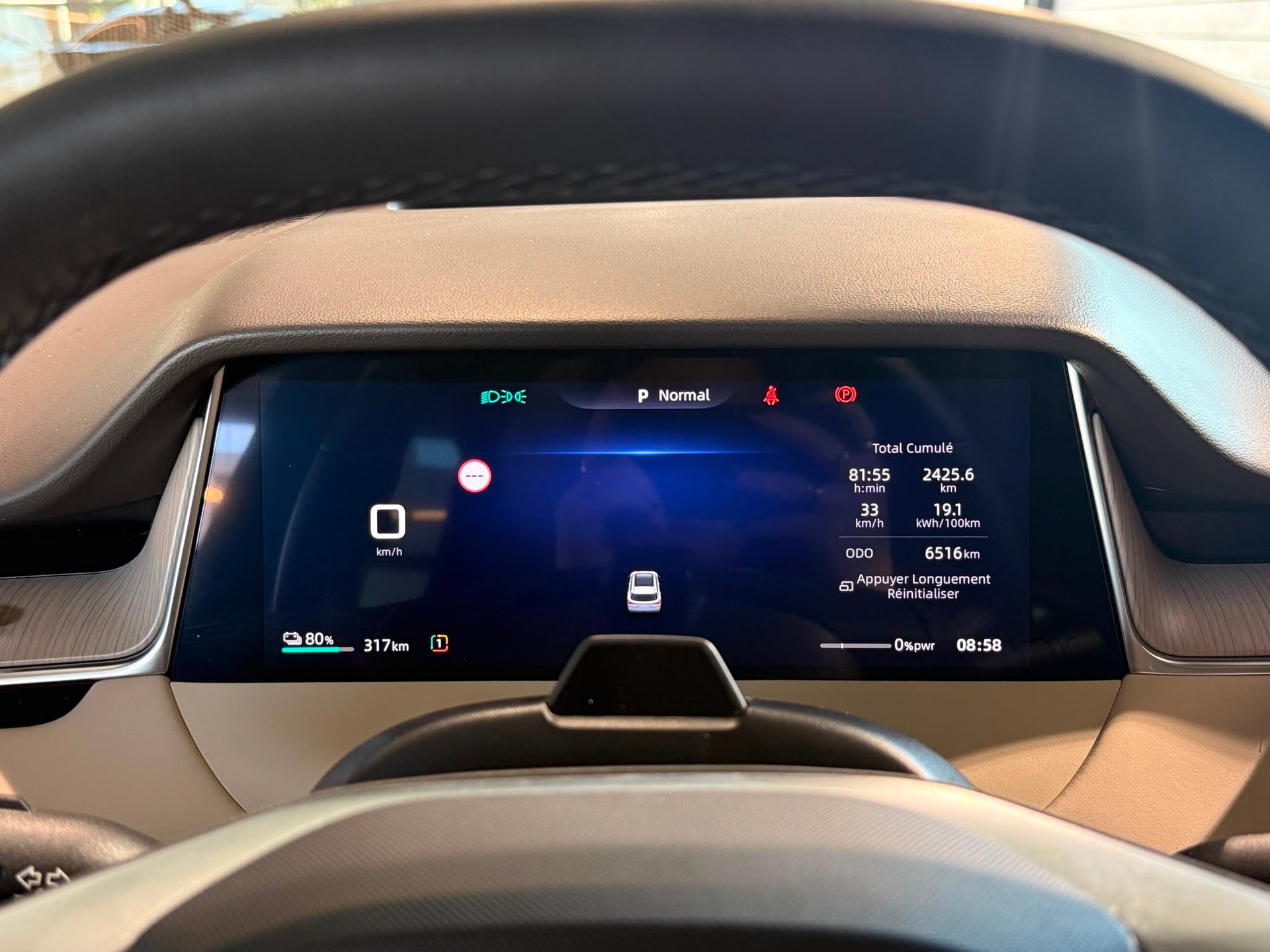 MG S6 EV 77kWh Luxury AWD-image-16