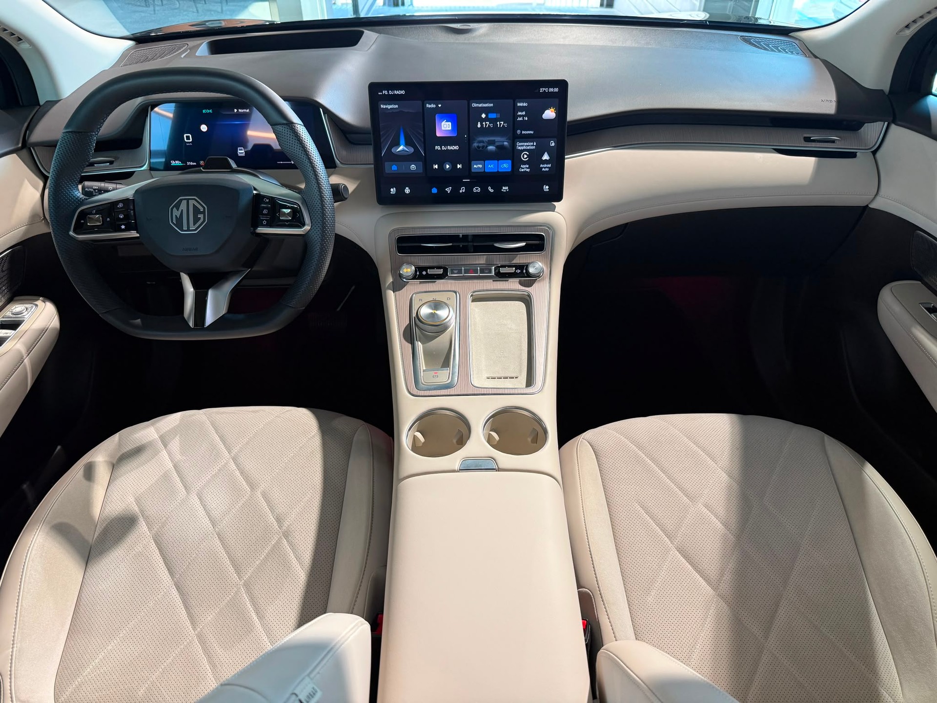 MG S6 EV 77kWh Luxury AWD-image-10