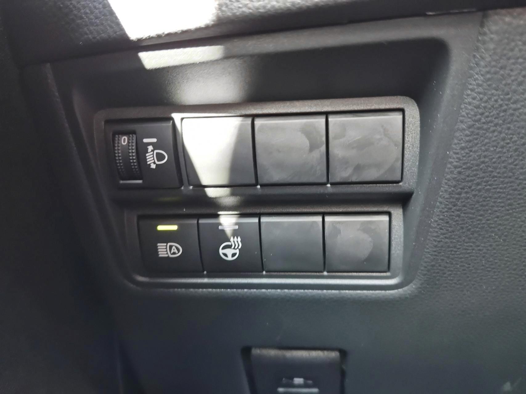 MAZDA 2 Hybrid Exclusive-line-image-17