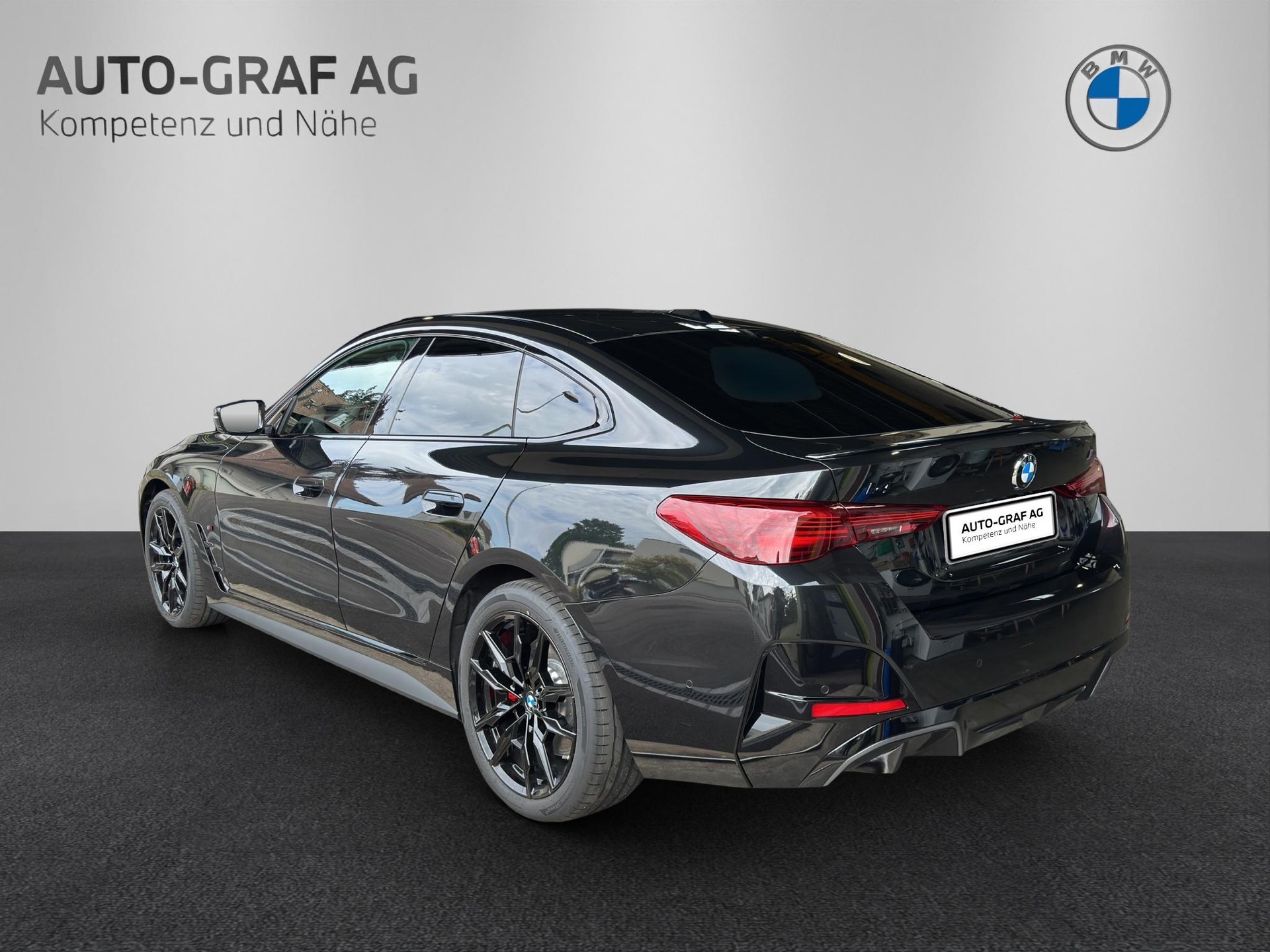 BMW i4 M60 xDrive Gran Coupé 'Black Package'-image-2