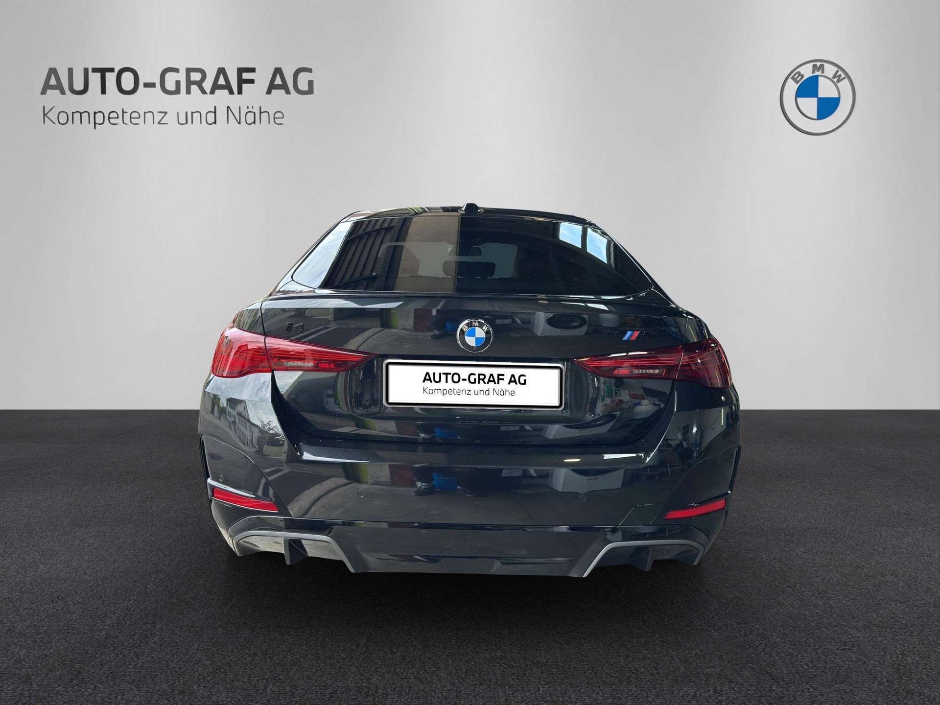 BMW i4 M60 xDrive Gran Coupé 'Black Package'-image-3