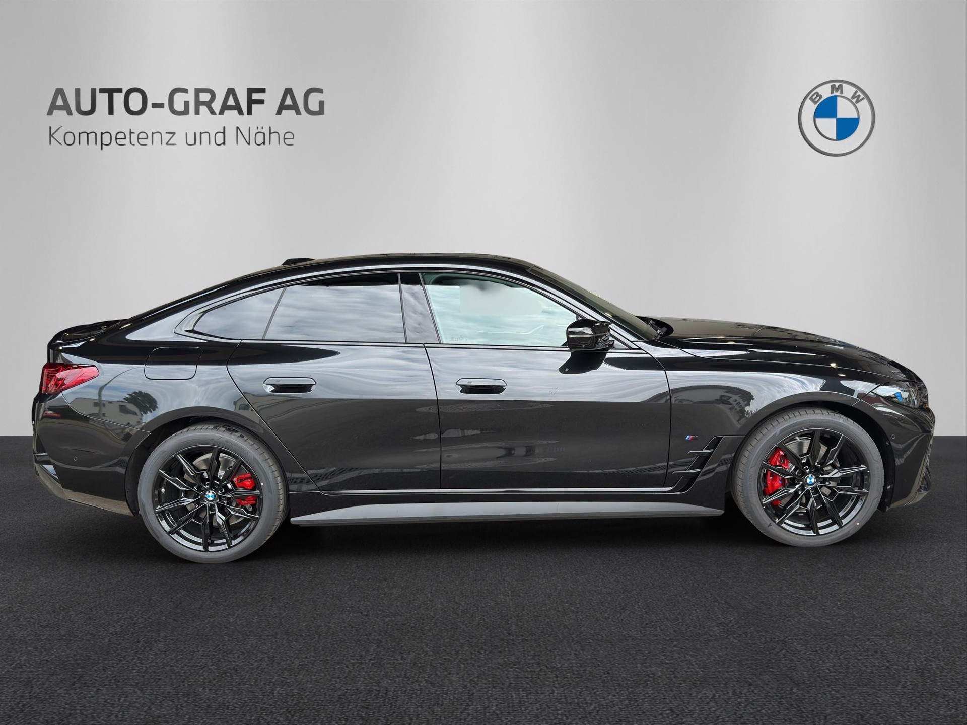 BMW i4 M60 xDrive Gran Coupé 'Black Package'-image-5
