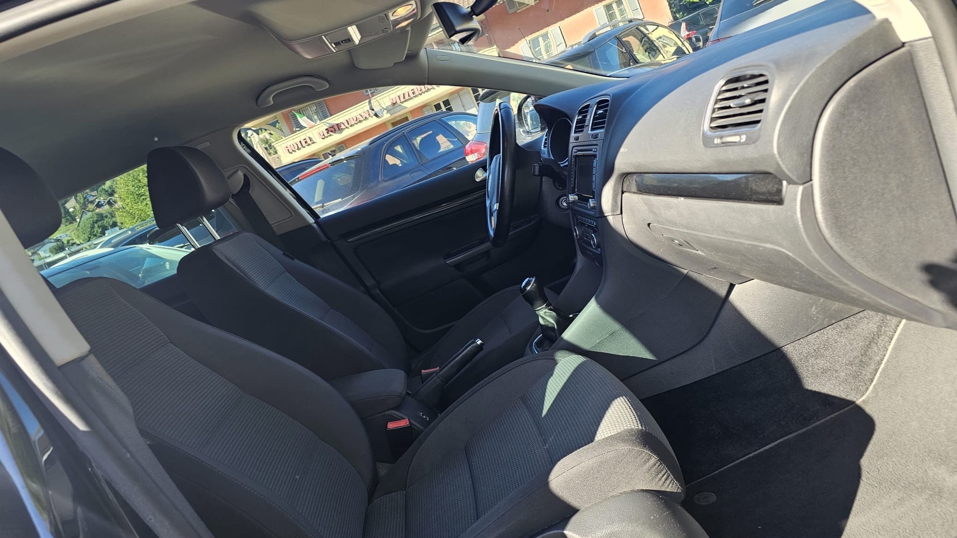 VW Golf Variant 1.2 TSI Trendline-image-10