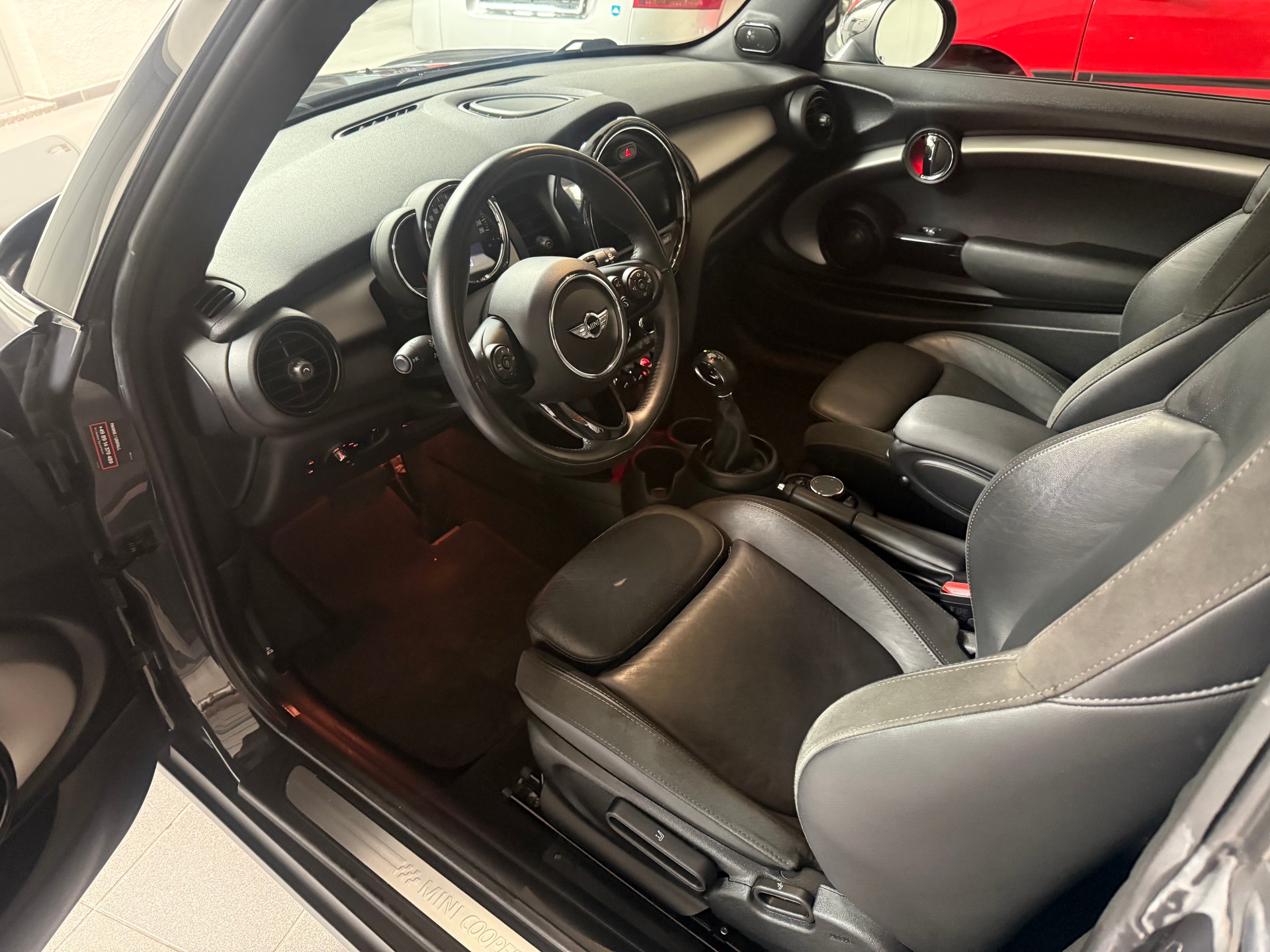 MINI Cooper S Steptronic-image-11