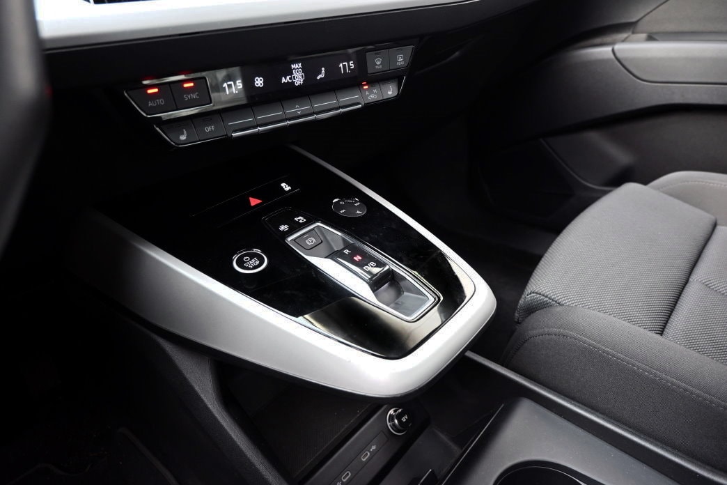 AUDI Q4 e-tron 35-image-8