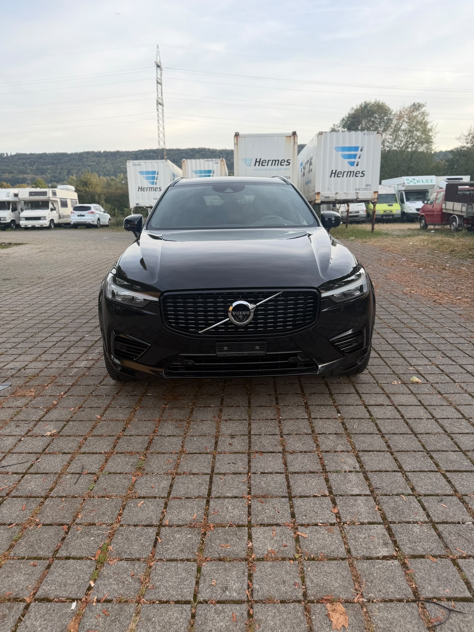 VOLVO XC60 T8 eAWD R-Design Geartronic-image-0