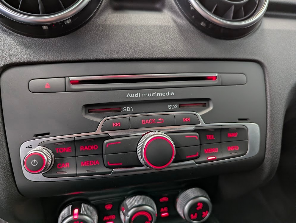 AUDI A1 Sportback 1.4 TFSI COD Sport S-Tronic*CH-AUTO 2x S-LINE BI-XENON TEILLEDER SITZHEIZUNG GRA KLIMA*-image-23