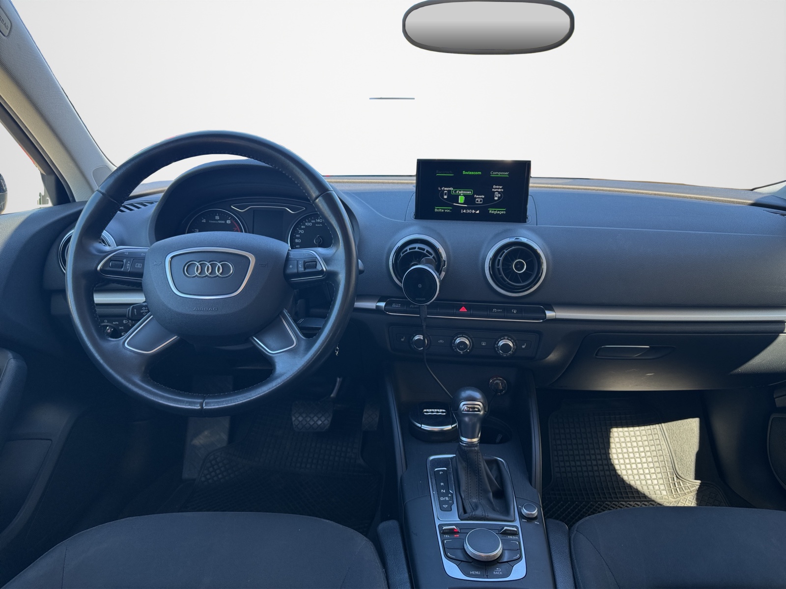 AUDI A3 Sportback 1.4 TFSI Attraction S-tronic-image-12