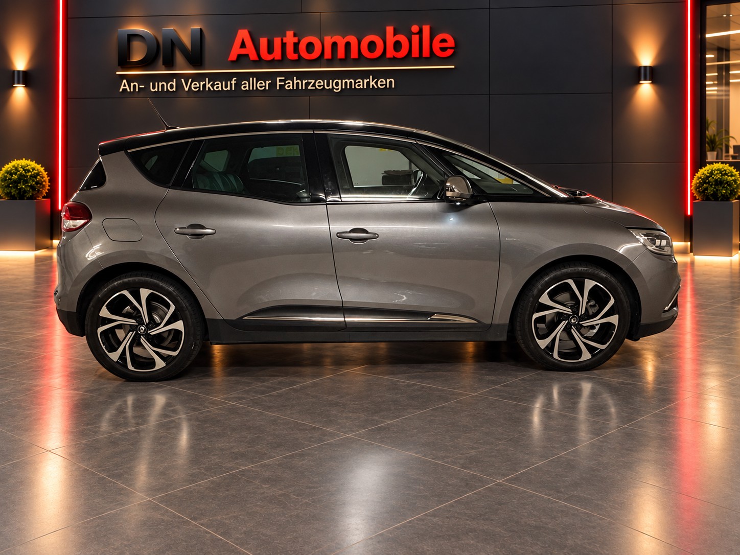 RENAULT Scénic 1.6 dCi Bose EDC-image-2