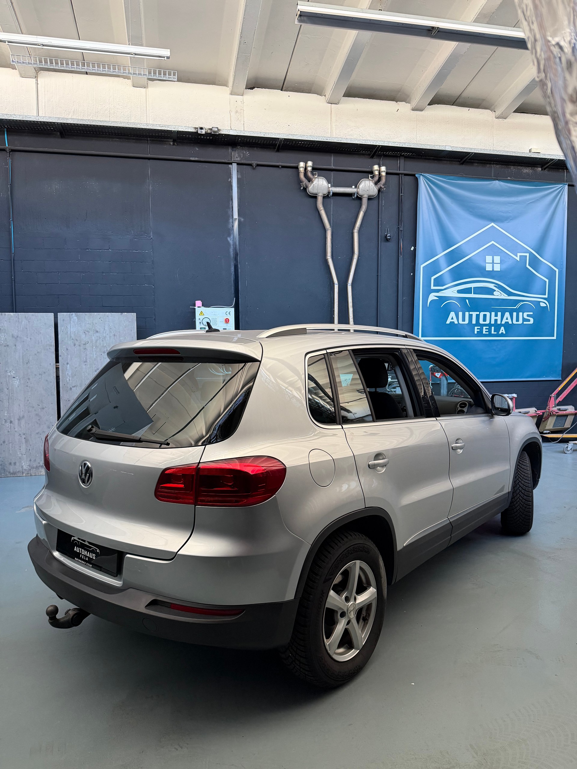 VW Tiguan 2.0 TDI BlueMotion Sport&Style 4Motion DSG-image-1
