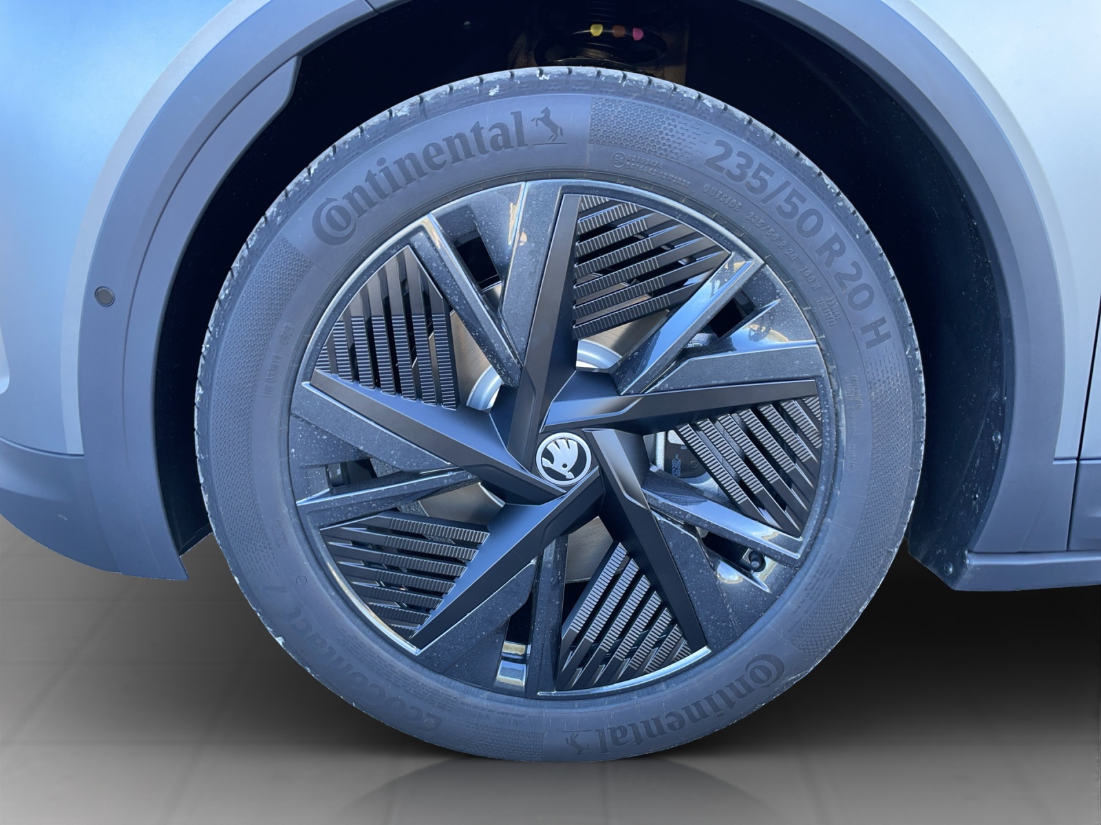 SKODA Elroq RS 4x4-image-18