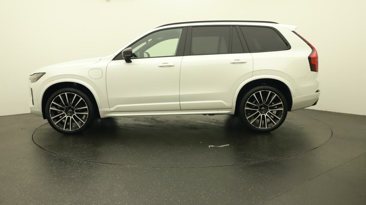 VOLVO XC90 T8 eAWD PluginHybrid Black Edition Geartronic-showroom-element-3