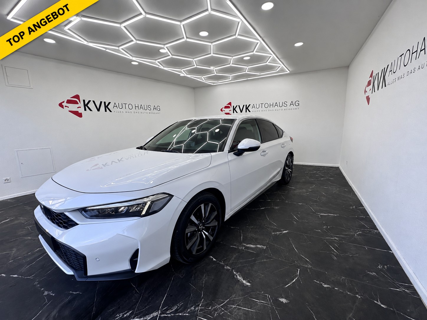 HONDA Civic 2.0 i-MMD HEV Elegance | Tageszulassung | CH-Fahrzeug | 8 Jahre Werksgarantie |-image-0