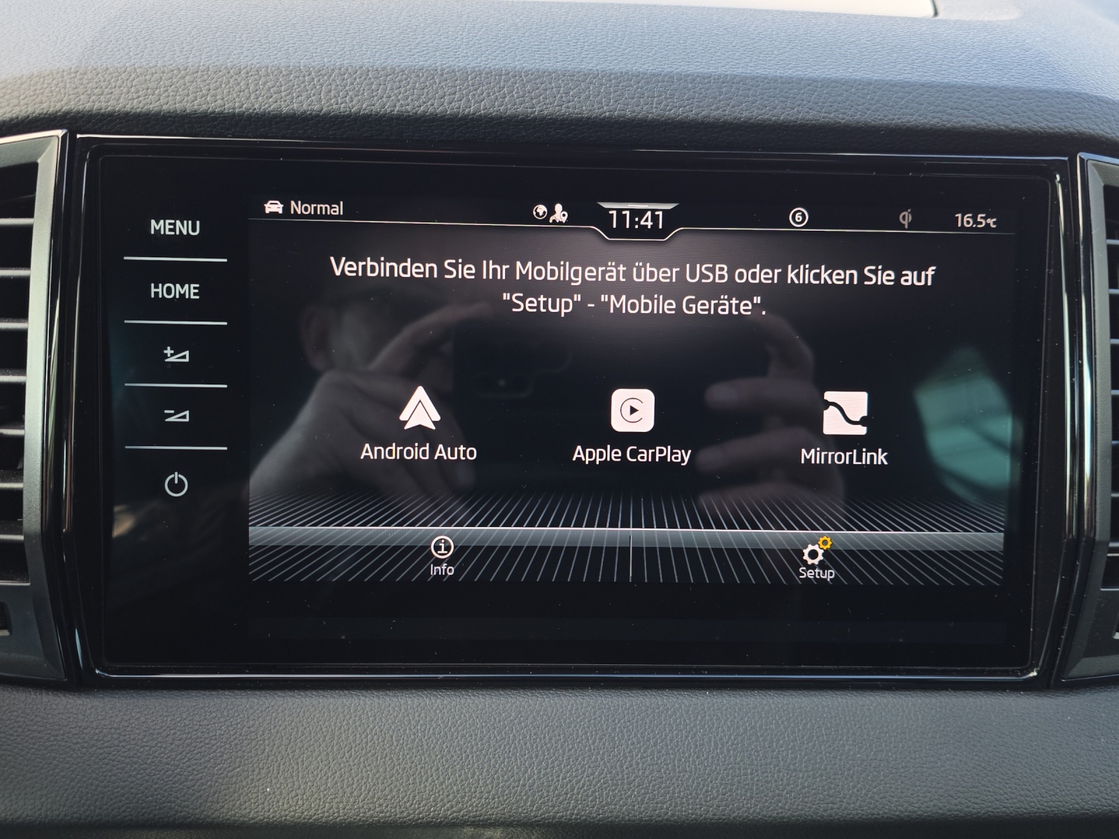 SKODA Karoq 2.0 TSI SportLine 4x4 DSG mit AHK, 360° Kamera, Virtual Pedal, Navi Columbus, Winterräder, usw.-image-19