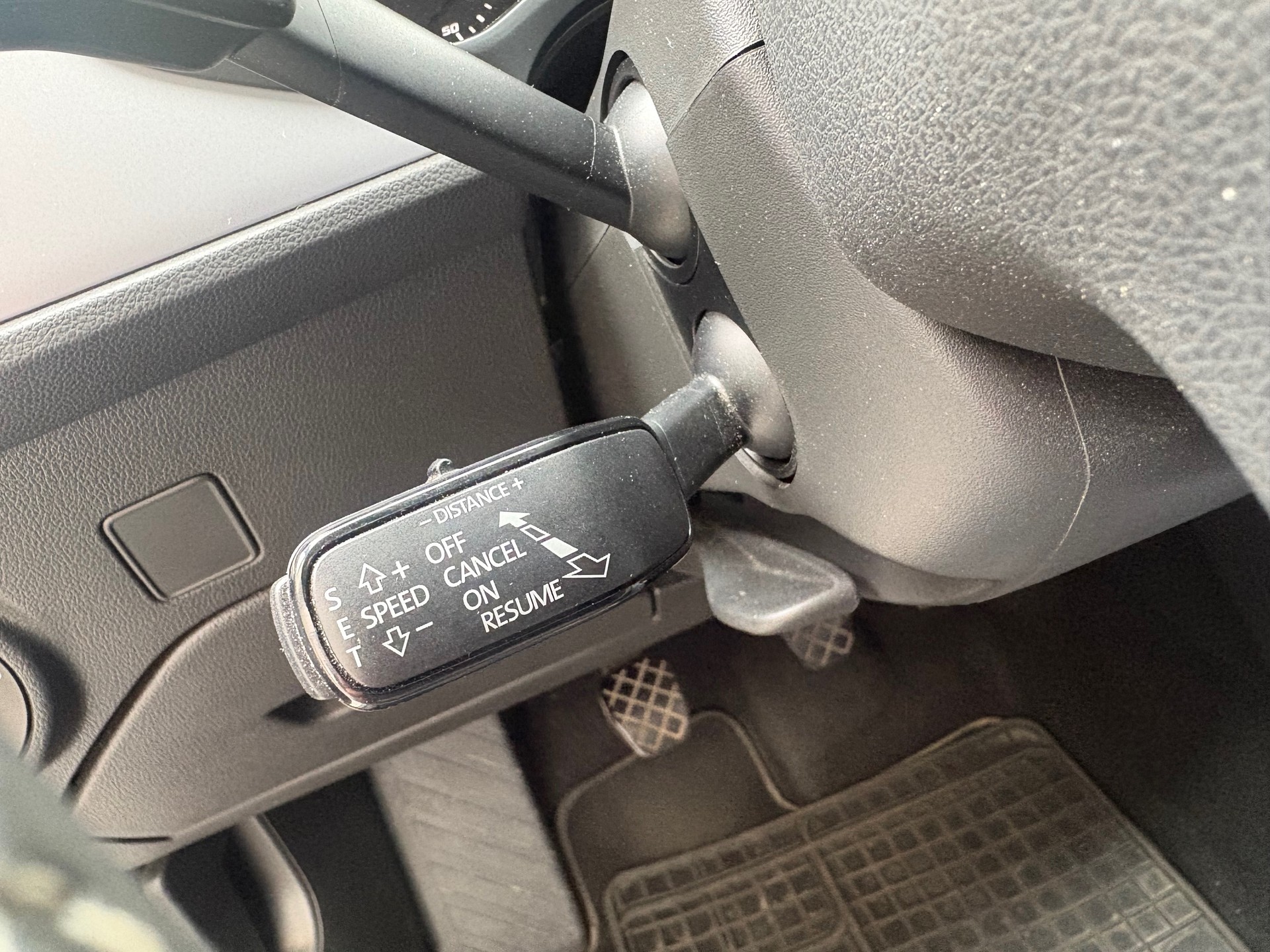 SEAT Leon ST 2.0 TDI Style 4Drive-image-9