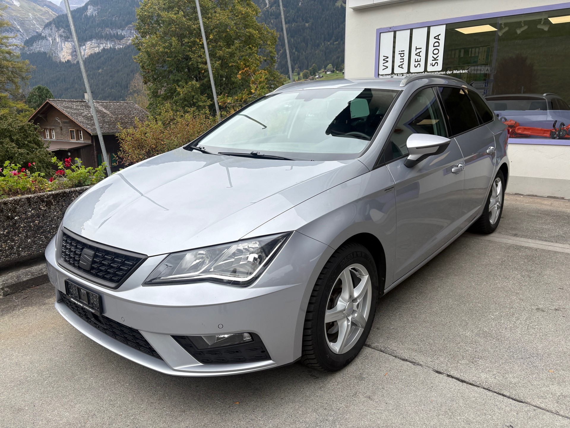 SEAT Leon ST 2.0 TDI Style 4Drive-image-0