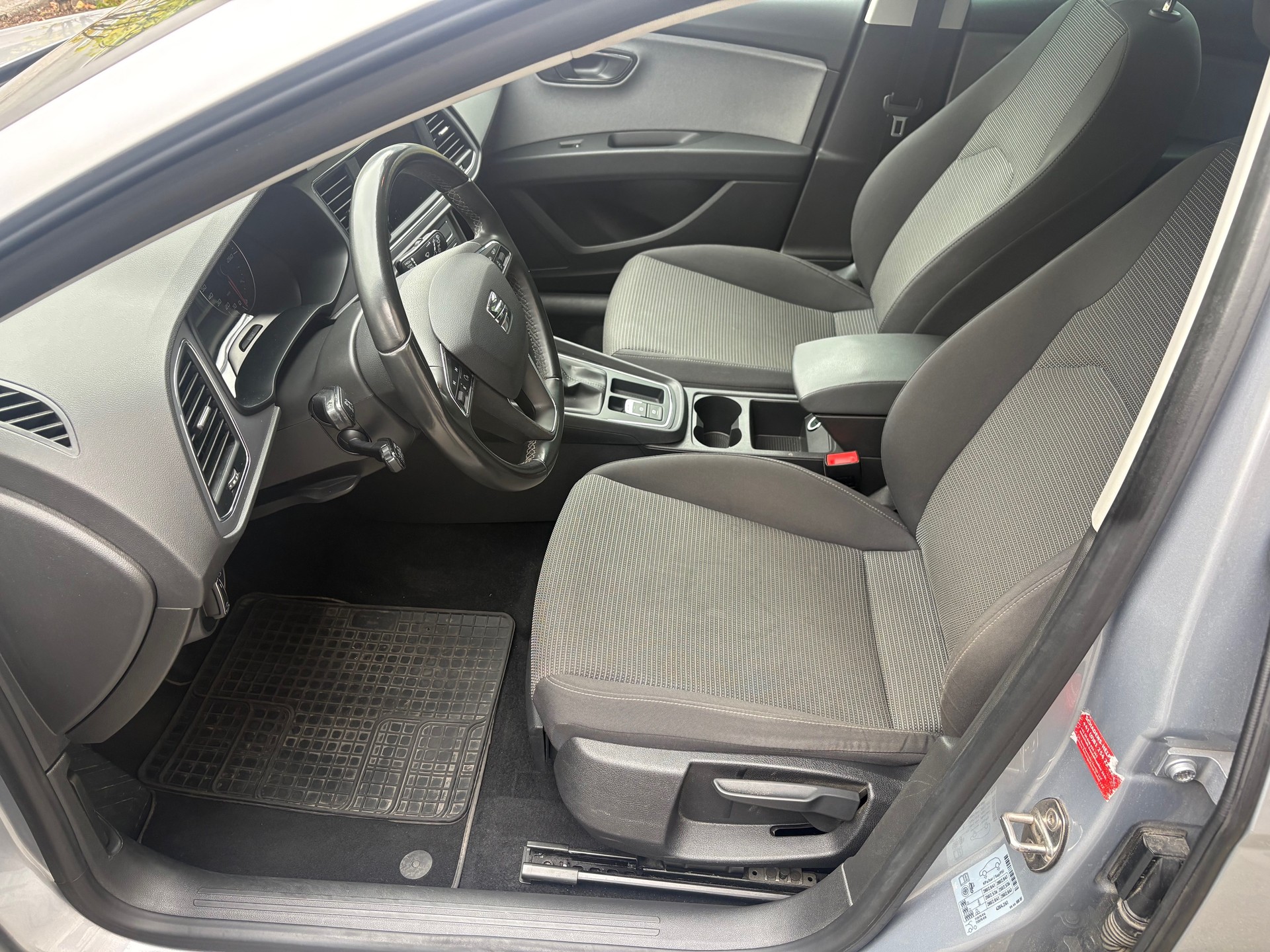 SEAT Leon ST 2.0 TDI Style 4Drive-image-4
