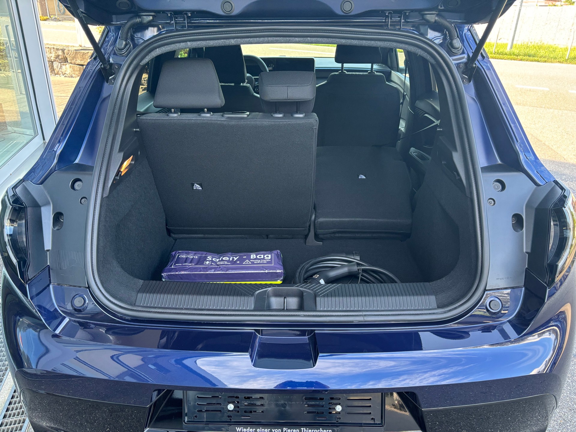 NISSAN Micra 52 kWh Advance 150 PS-image-5