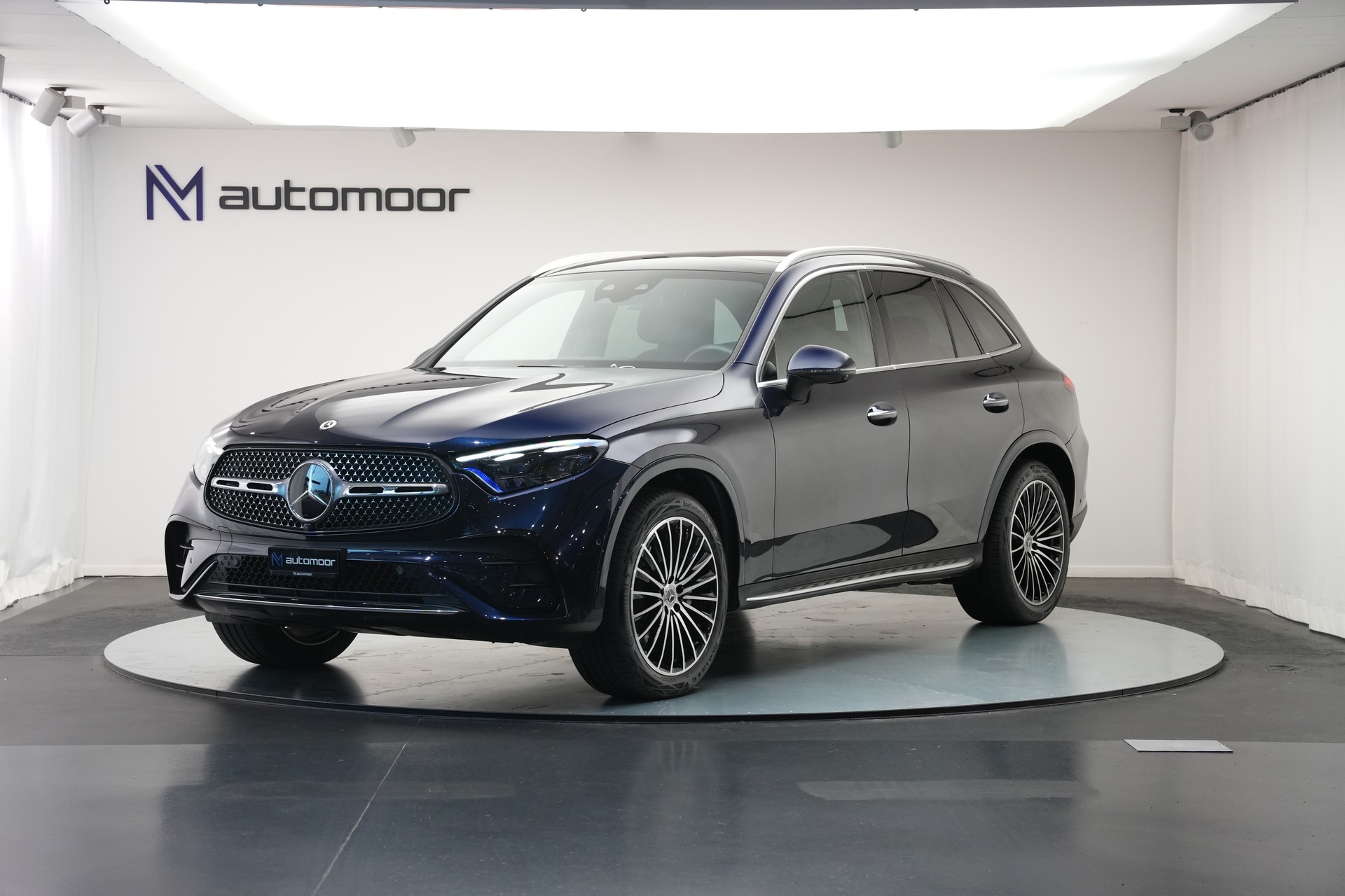 MERCEDES-BENZ GLC 300 4Matic AMG Line 9G-Tronic *AHK * Massagesitze* * Burmester*-image-0