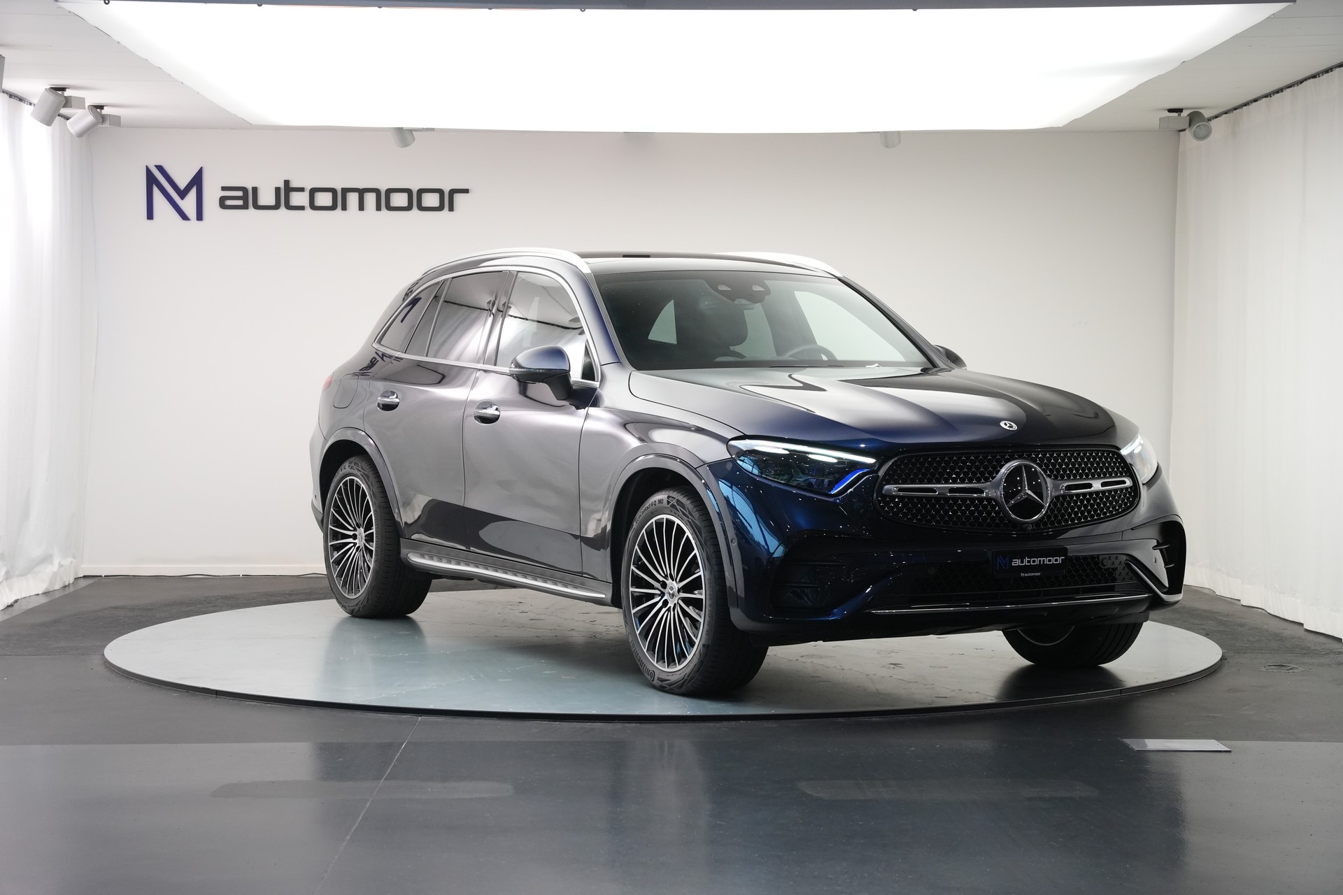 MERCEDES-BENZ GLC 300 4Matic AMG Line 9G-Tronic *AHK * Massagesitze* * Burmester*-image-2