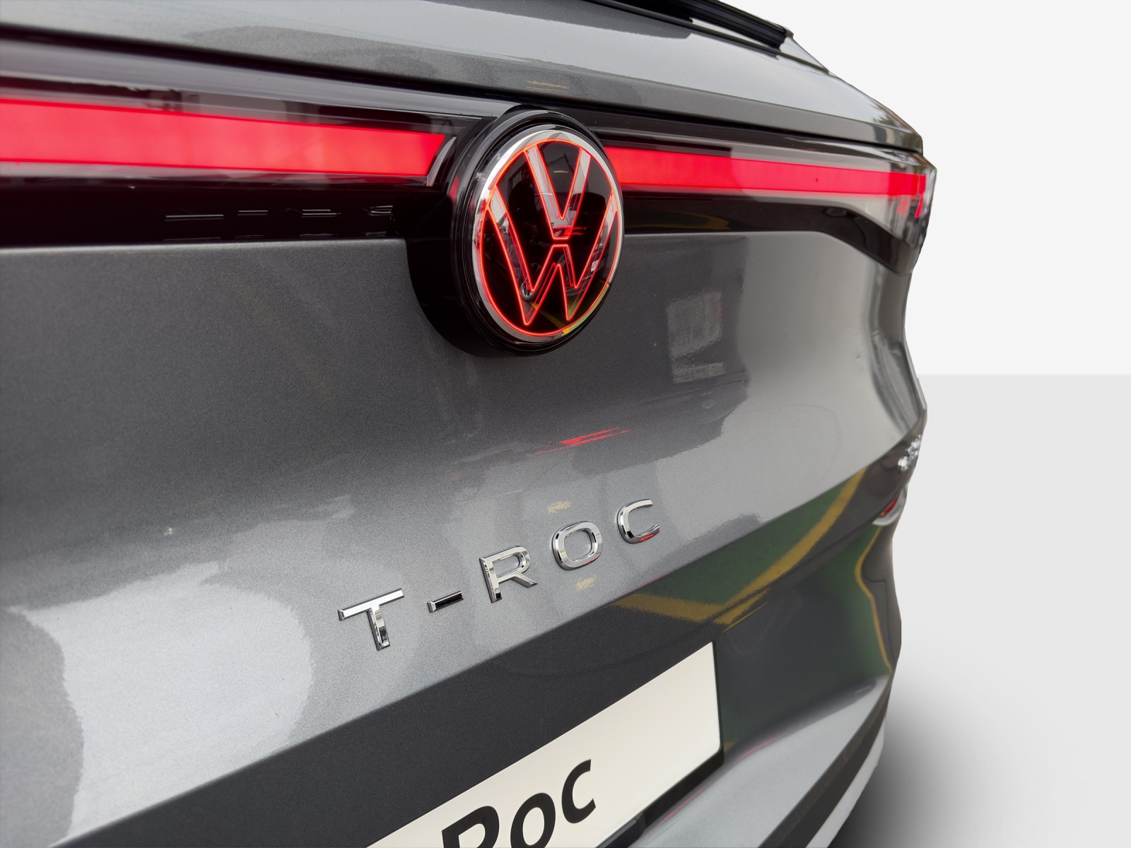 VW T-Roc 1.5 eTSI mHEV Life DSG-image-13