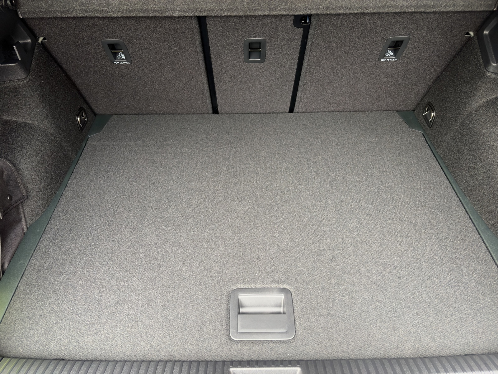 VW T-Roc 1.5 eTSI mHEV Life DSG-image-12