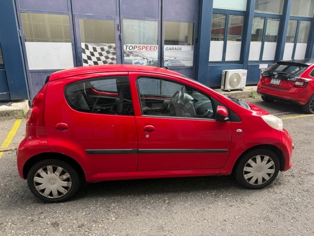 PEUGEOT 107 1.0 Trendy-image-6